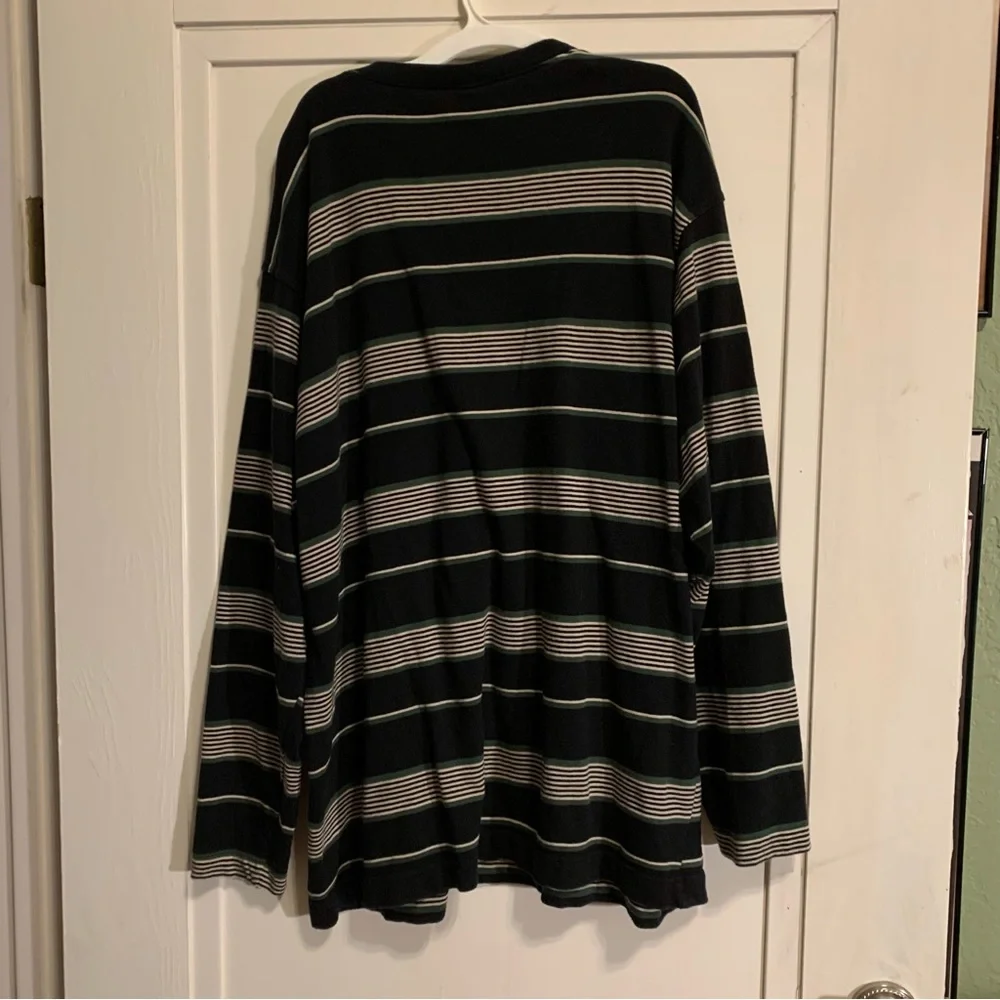 Levis striped men’s v-neck cotton sweater size XL